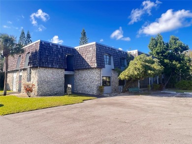 Beach Condo For Sale in Oakland Park, Florida