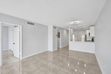 Beach Condo For Sale in Hallandale Beach, Florida