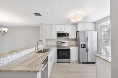 Beach Townhome/Townhouse Active Under Contract in Pompano Beach, Florida