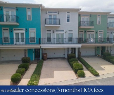 Beach Townhome/Townhouse For Sale in Long Beach, Mississippi