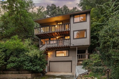 Beach Home For Sale in Oakland, California