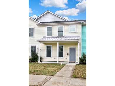 Beach Home For Sale in Norfolk, Virginia