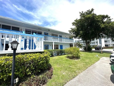 Beach Condo For Sale in Deerfield Beach, Florida