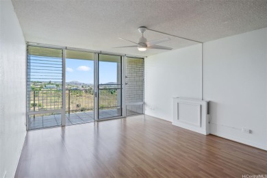 Beach Condo For Sale in Aiea, Hawaii