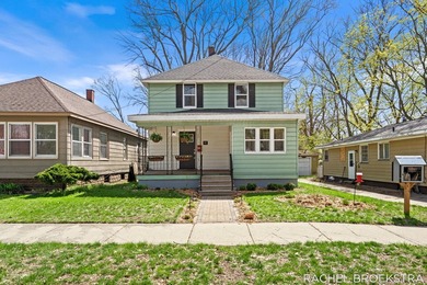 Beach Home Sale Pending in Muskegon, Michigan