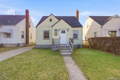 Beach Home Active Under Contract in Detroit, Michigan