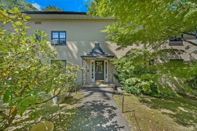 Beach Home Sale Pending in Eastchester, New York