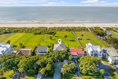 Beach Home For Sale in Isle of Palms, South Carolina