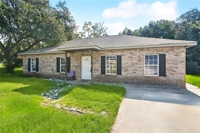 Beach Home Active Under Contract in Slidell, Louisiana