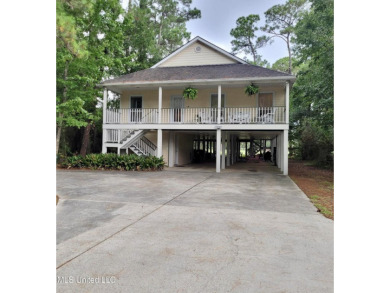 Beach Home For Sale in Pass Christian, Mississippi