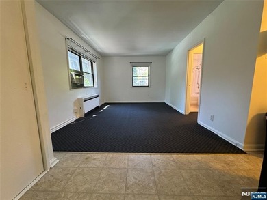 Beach Lot For Sale in Fort Lee, New Jersey