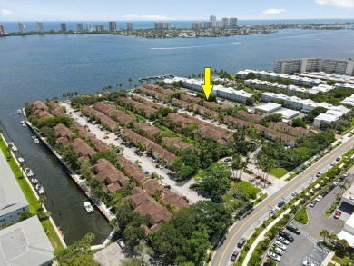 Beach Condo For Sale in Lake Park, Florida