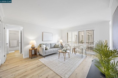 Beach Condo For Sale in Emeryville, California