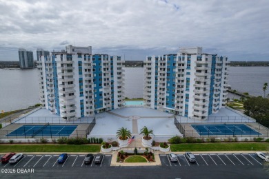 Beach Condo For Sale in Daytona Beach, Florida