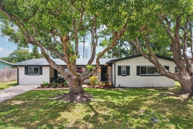 Beach Home For Sale in Oldsmar, Florida