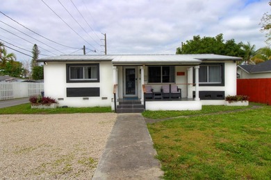 Beach Home For Sale in Hollywood, Florida