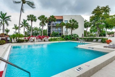 Beach Condo For Sale in West Palm Beach, Florida