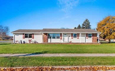 Beach Home Sale Pending in Kewaunee, Wisconsin