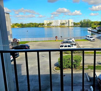 Beach Condo For Sale in Miami, Florida