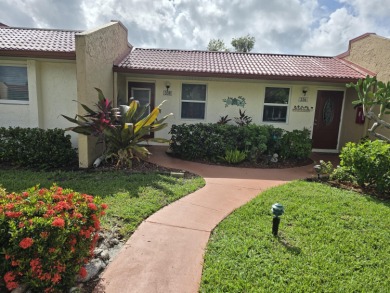 Beach Home For Sale in West Palm Beach, Florida