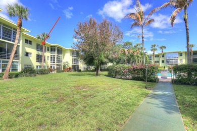 Beach Condo For Sale in Vero Beach, Florida