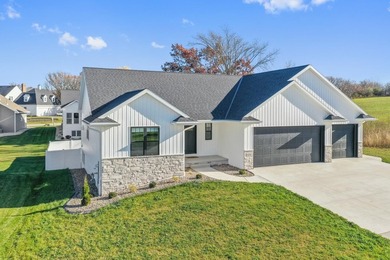 Beach Home For Sale in Green Bay, Wisconsin