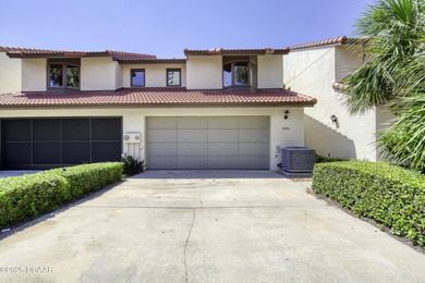 Beach Townhome/Townhouse For Sale in Daytona Beach Shores, Florida