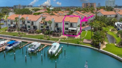 Beach Townhome/Townhouse For Sale in Clearwater Beach, Florida