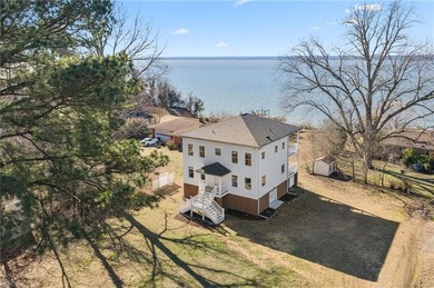 Beach Home For Sale in Gloucester, Virginia