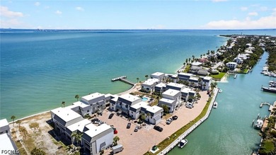 Beach Condo For Sale in Sanibel, Florida