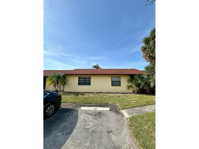 Beach Condo For Sale in West Palm Beach, Florida