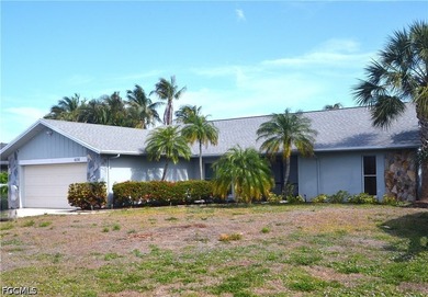 Beach Home For Sale in Fort Myers, Florida