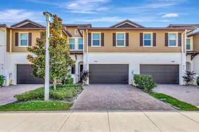 Beach Townhome/Townhouse For Sale in Palm Beach Gardens, Florida