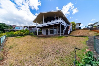 Beach Home Sale Pending in Aiea, Hawaii