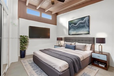 Beach Townhome/Townhouse For Sale in Hollywood, Florida