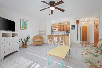 Beach Home For Sale in Kailua Kona, Hawaii