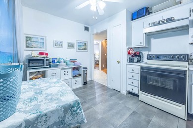 Beach Condo For Sale in Lauderhill, Florida