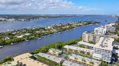 Beach Townhome/Townhouse For Sale in South Palm Beach, Florida