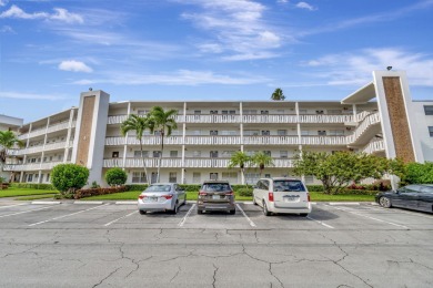 Beach Condo For Sale in Boca Raton, Florida