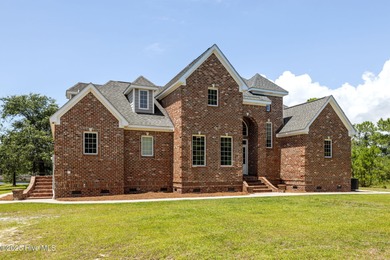 Beach Home For Sale in Newport, North Carolina