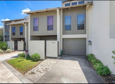Beach Condo For Sale in Mandeville, Louisiana