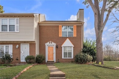 Beach Townhome/Townhouse For Sale in Chesapeake, Virginia