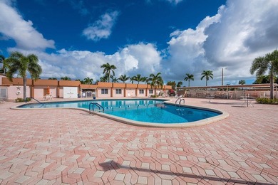 Beach Condo For Sale in West Palm Beach, Florida
