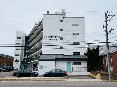 Beach Condo For Sale in Norfolk, Virginia