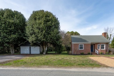 Beach Home For Sale in Kilmarnock, Virginia
