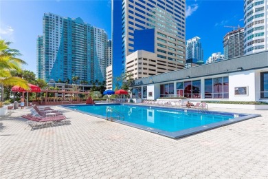 Beach Condo For Sale in Miami, Florida