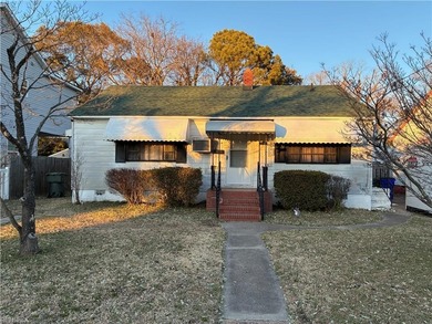 Beach Home For Sale in Norfolk, Virginia