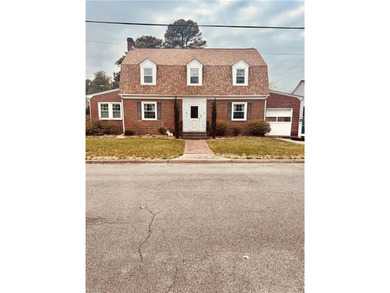 Beach Home For Sale in Portsmouth, Virginia