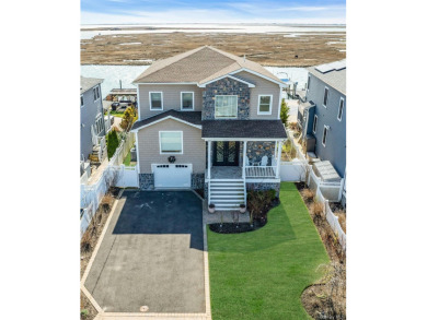 Beach Home Sale Pending in Seaford, New York