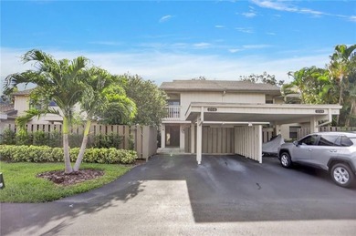Beach Townhome/Townhouse For Sale in Deerfield Beach, Florida
